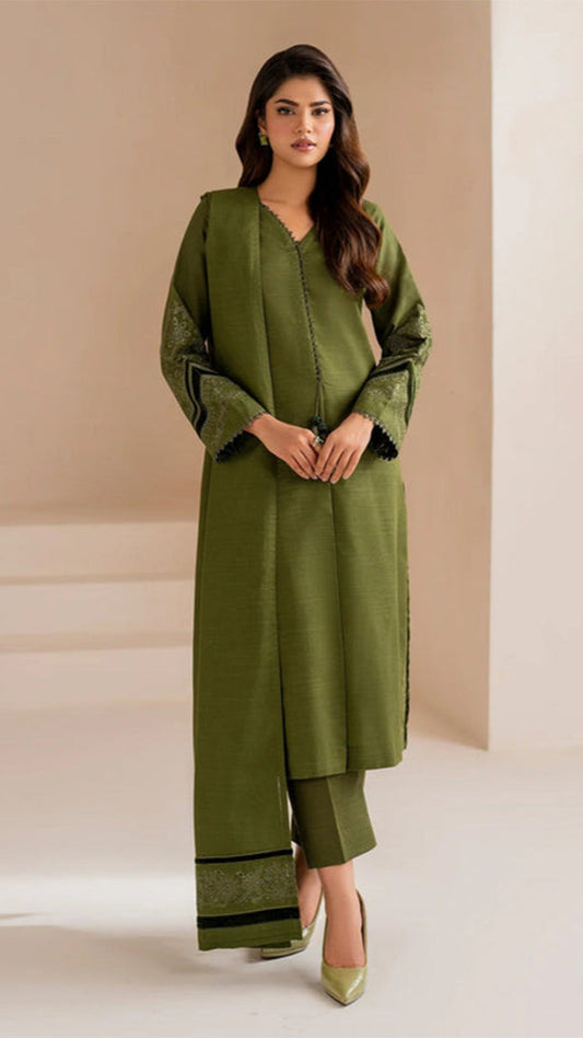 BAROQUE 3PC EMBROIDERED KHADDAR Shirt With Embroidered Shawl-684