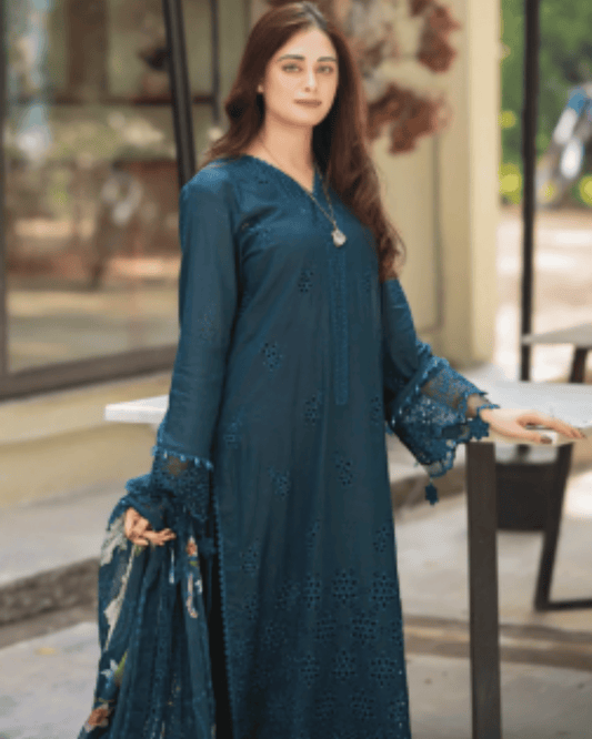 IZEL DHANAK EMBROIDERED 3PC WINTER COLLECTION – IIC-2043