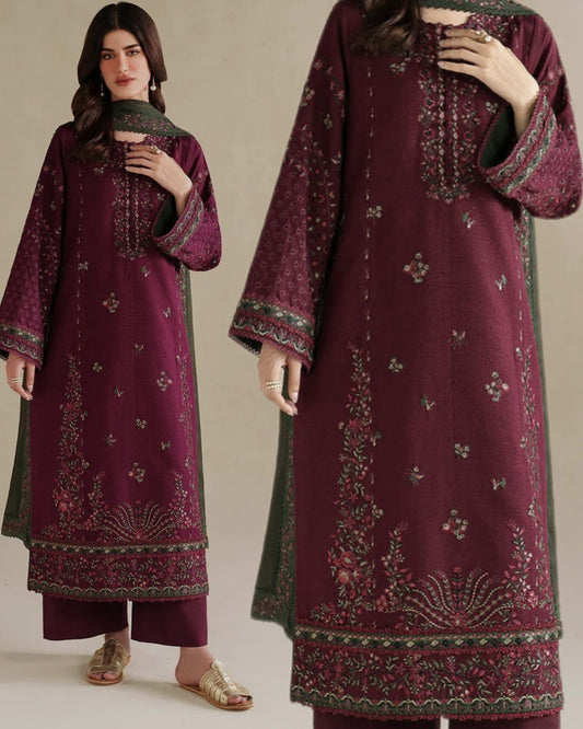 Iznik Lawn Embroidered 3PC Suit with Embroidered Dupatta – IIC-4028