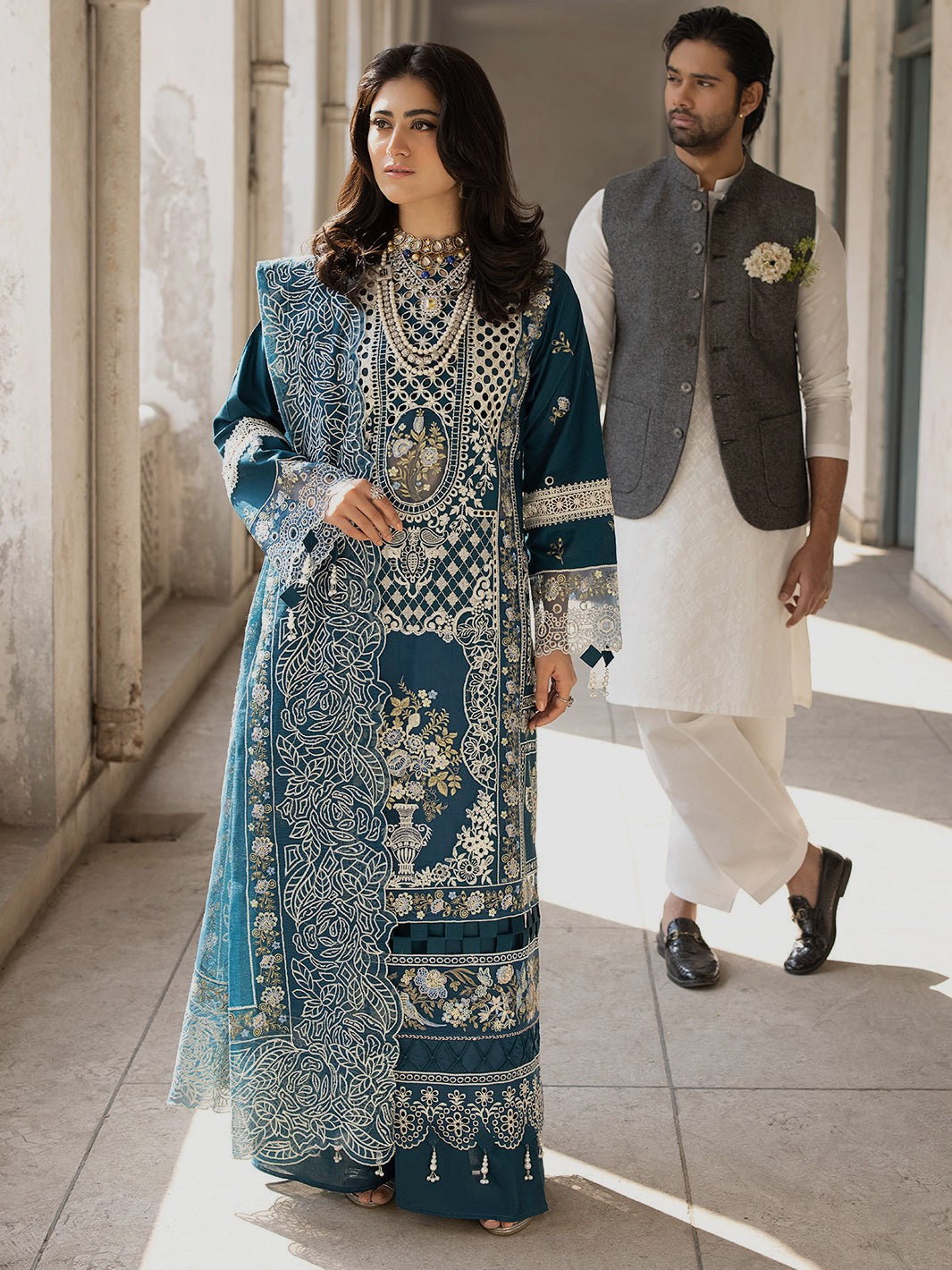 Embroidered Lawn 3PC Suit with Embroidered Dupatta  – IIC-4029